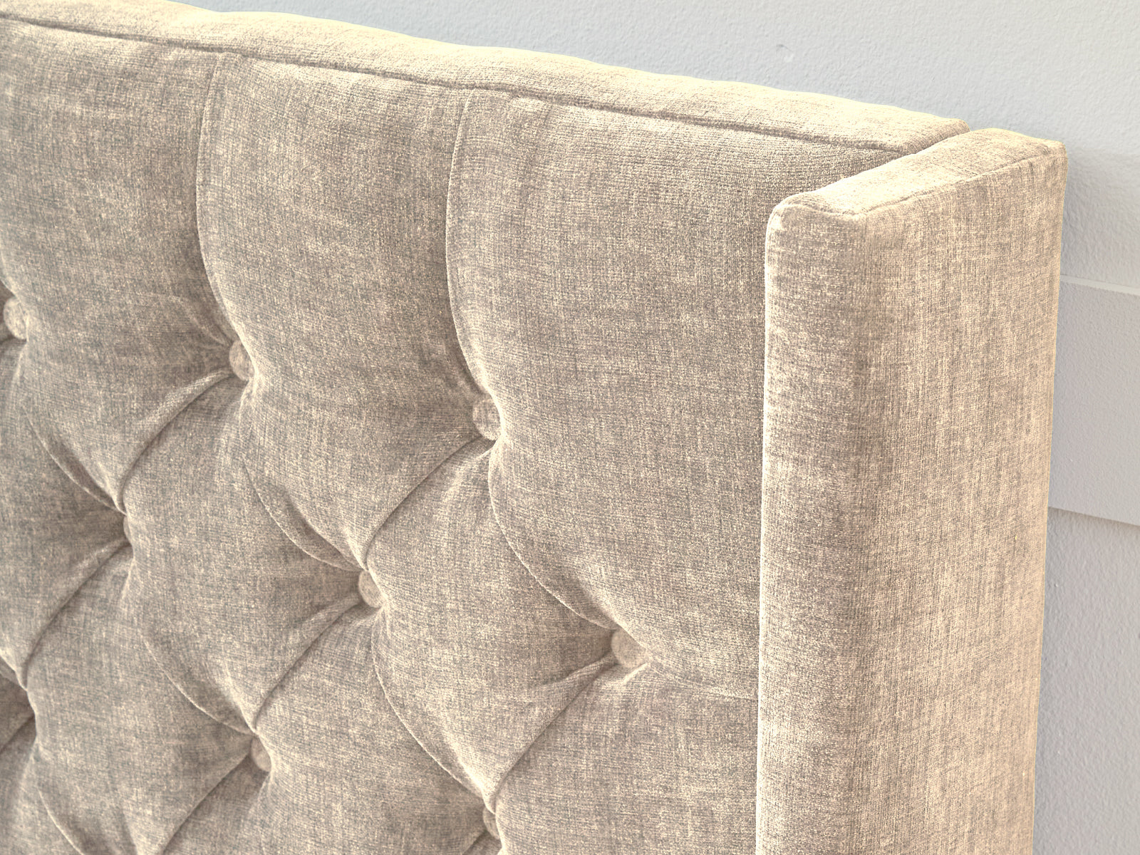 Chesterfield Straight Wing